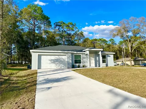 6165 E Holly St, Inverness, FL 34452