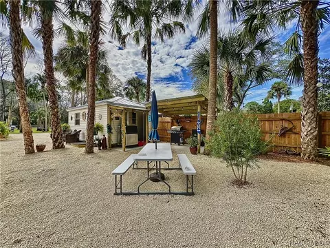 215 Gladys Ave, Inglis, FL 34449 photo 10