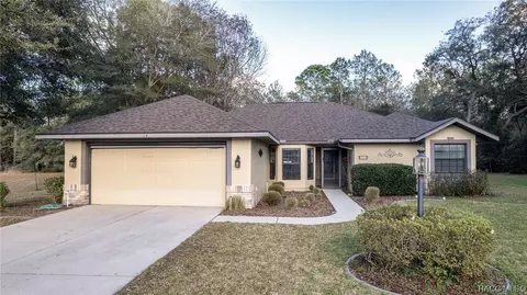 24 W Oak Branch Ct, Beverly Hills, FL 34465