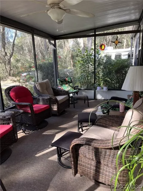 4571 E Harvard Dr, Hernando, FL 34442 photo 2