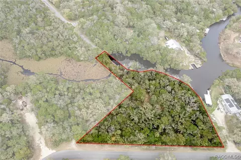 6515 S Beagle Dr, Homosassa, FL 34448