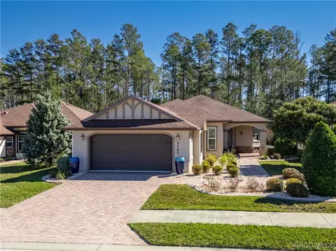 9367 Deer Park Dr S, Homosassa, FL 34446