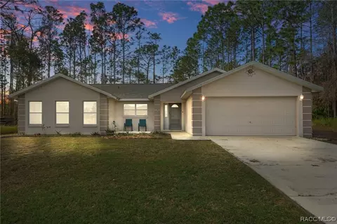 5604 N Bagwell Pt, Citrus Springs, FL 34434