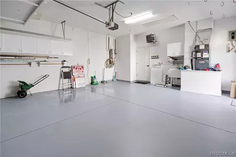 Exterior - 3700 E Hidden Cove Trl, Hernando, FL 34442 photo 10 of 14