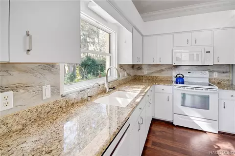 Kitchen - 3700 E Hidden Cove Trl, Hernando, FL 34442 photo 3 of 3