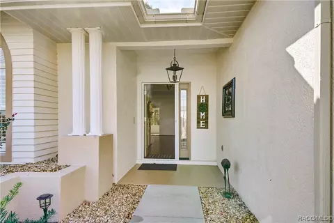 Exterior - 3700 E Hidden Cove Trl, Hernando, FL 34442 photo 6 of 14