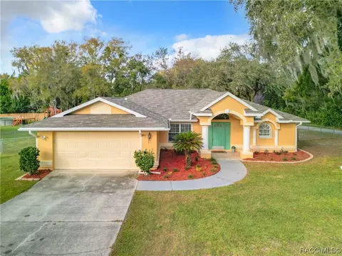 992 N Fox Meadow Ter, Crystal River, FL 34429