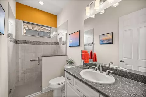 Bath - 774 N Hunt Club Dr, Hernando, FL 34442 photo 5 of 7