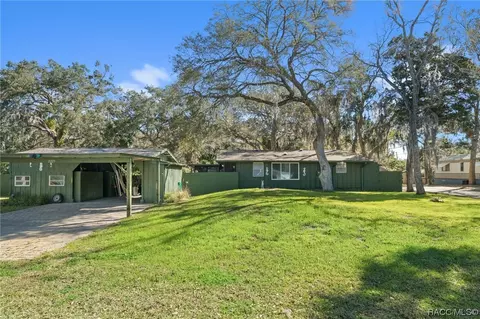 2225 S Gulfwater Pt, Crystal River, FL 34429