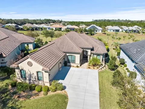 Exterior - 1071 W Pointer Loop, Hernando, FL 34442 photo 2 of 29