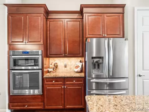 Kitchen - 1071 W Pointer Loop, Hernando, FL 34442 photo 7 of 10