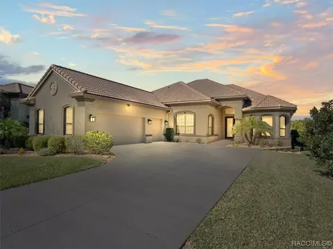 Exterior - 1071 W Pointer Loop, Hernando, FL 34442 photo 4 of 29