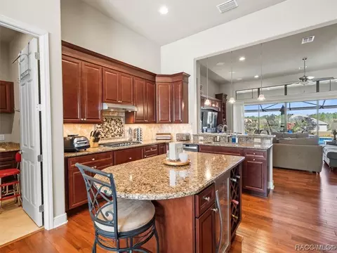 Kitchen - 1071 W Pointer Loop, Hernando, FL 34442 photo 5 of 10