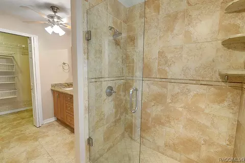 Bath - 515 E Falconry Ct, Hernando, FL 34442 photo 5 of 6