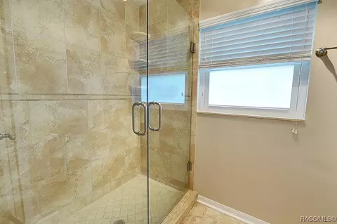 Bath - 515 E Falconry Ct, Hernando, FL 34442 photo 4 of 6