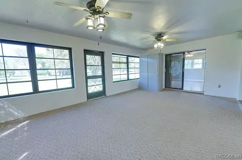 Living - 515 E Falconry Ct, Hernando, FL 34442 photo 4 of 4