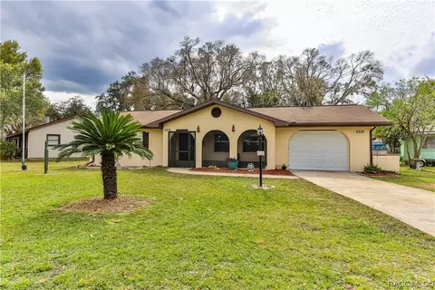 9519 E Village Green Cir, Inverness, FL 34450