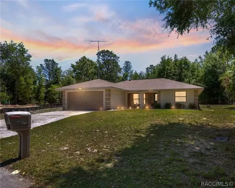 9705 N Gaillardia Way, Citrus Springs, FL 34434