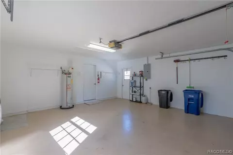 Exterior - 867 W Sunbird Path, Hernando, FL 34442 photo 9 of 16
