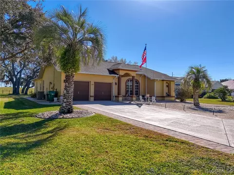 Exterior - 420 N Turkey Pine Loop, Lecanto, FL 34461 photo 2 of 16