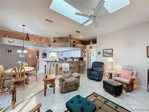 Living - 420 N Turkey Pine Loop, Lecanto, FL 34461 photo 4 of 7