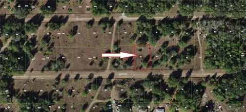 8265 W Lawton Ln, Crystal River, FL 34428