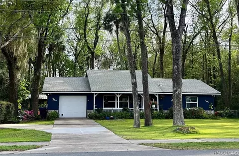 740 NE 11th St, Crystal River, FL 34428
