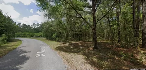 8198 N Manville Rd, Citrus Springs, FL 34434