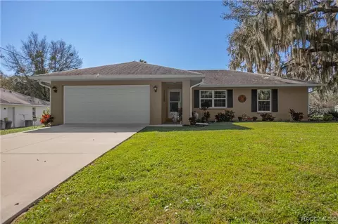 8658 E Jefferson St, Floral City, FL 34436