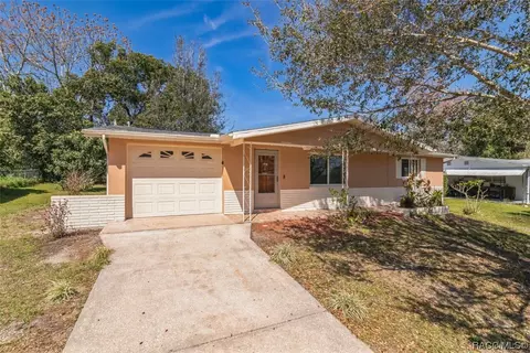 14 S Osceola St, Beverly Hills, FL 34465