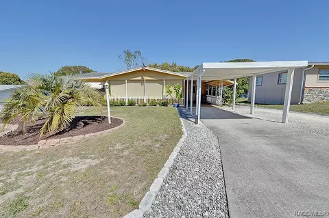 11 Melissa Dr, Beverly Hills, FL 34465