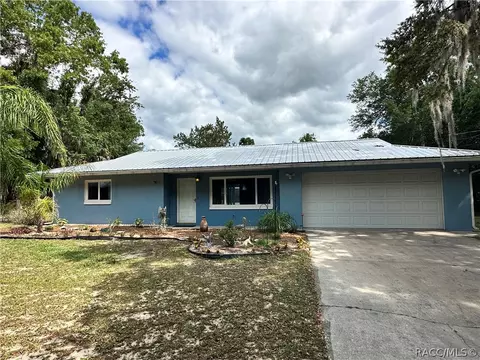 8917 W River Glen Ct, Homosassa, FL 34448