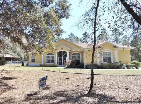 3936 N Buckhorn Dr, Beverly Hills, FL 34465