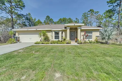 1077 W Ludlum St, Citrus Springs, FL 34434