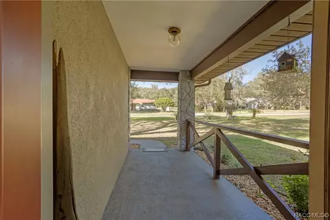 Exterior - 160 W National St, Hernando, FL 34442 photo 26 of 30