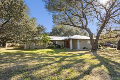 Exterior - 160 W National St, Hernando, FL 34442 photo 3 of 30