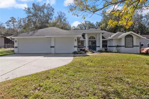 5880 W Woodhill Ct, Crystal River, FL 34429