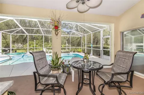 Dining - 1057 E Morningstar Ln, Hernando, FL 34442 photo 6 of 6