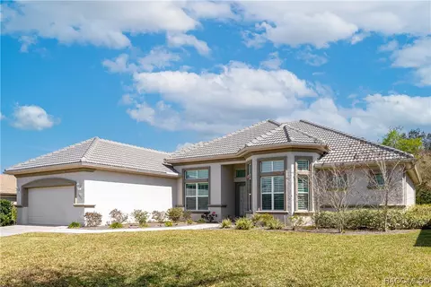 1027 N Hunt Club Dr, Hernando, FL 34442