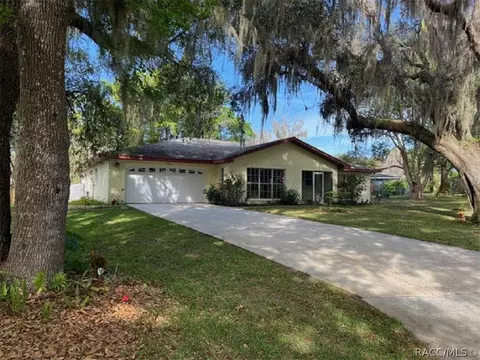 2908 S Circle Dr, Inverness, FL 34450