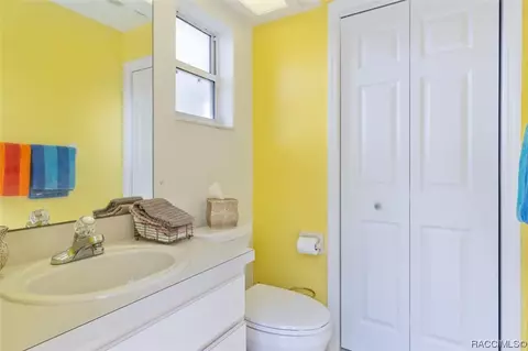 Bath - 4155 N Monadnock Rd, Hernando, FL 34442 photo 5 of 5