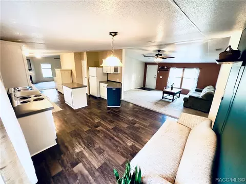 71 Lois Ave, Inglis, FL 34449 photo 4