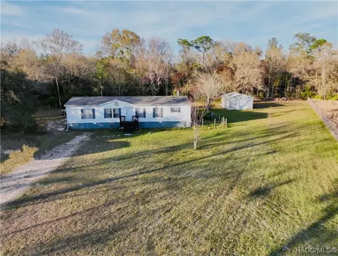 71 Lois Ave, Inglis, FL 34449