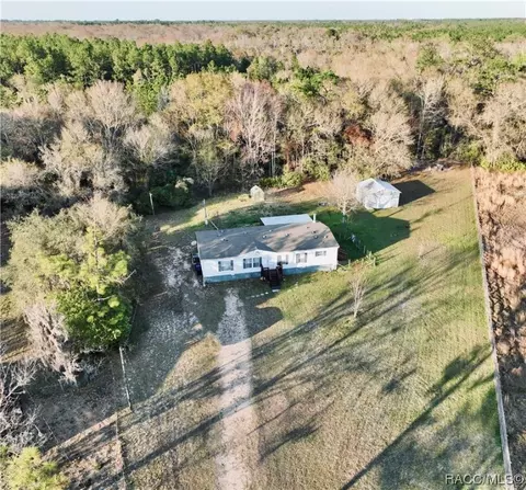 71 Lois Ave, Inglis, FL 34449 photo 2
