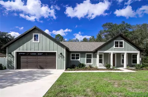 9020 N Gilovu Dr, Citrus Springs, FL 34433