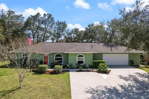 5540 W Meadow St, Homosassa, FL 34446