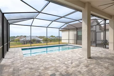 Exterior - 2329 N Peakview Loop, Hernando, FL 34442 photo 6 of 11