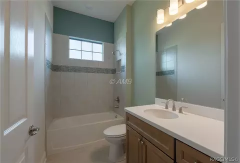 Bath - 2329 N Peakview Loop, Hernando, FL 34442 photo 1 of 3