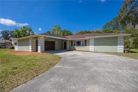 50 Greentree St, Homosassa, FL 34446