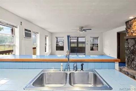 Kitchen - 7237 N Nature Trl, Hernando, FL 34442 photo 6 of 9